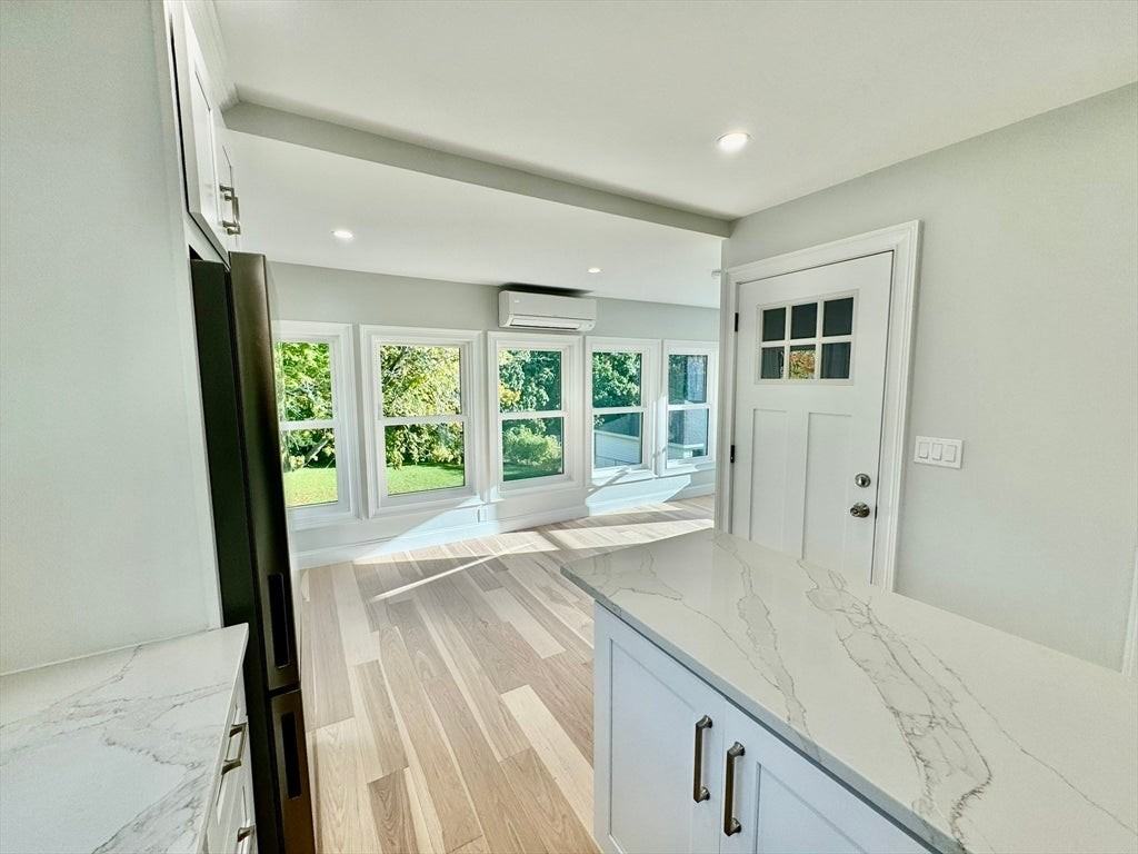 17 Fremont St - Photo 5 of 17