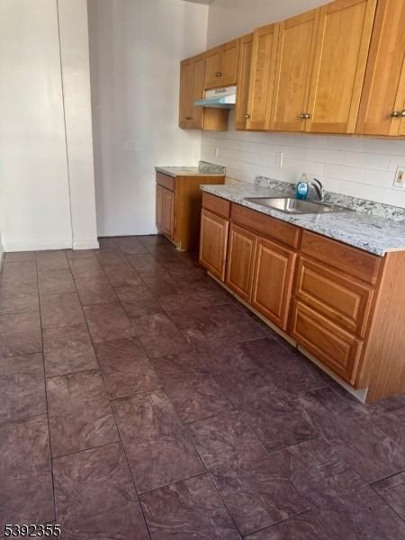 741 Clinton Ave Apt B7 - Photo 3 of 7