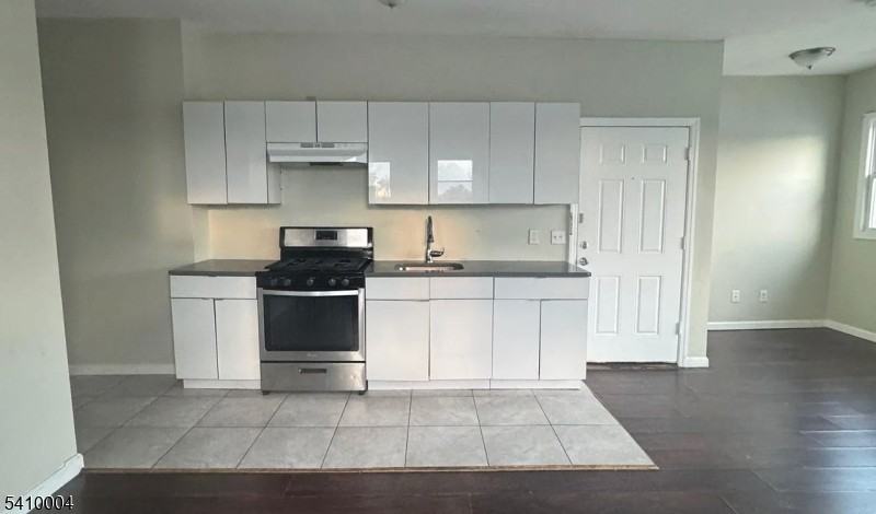 399-401 16th Ave Apt 2r - Photo 2 of 5