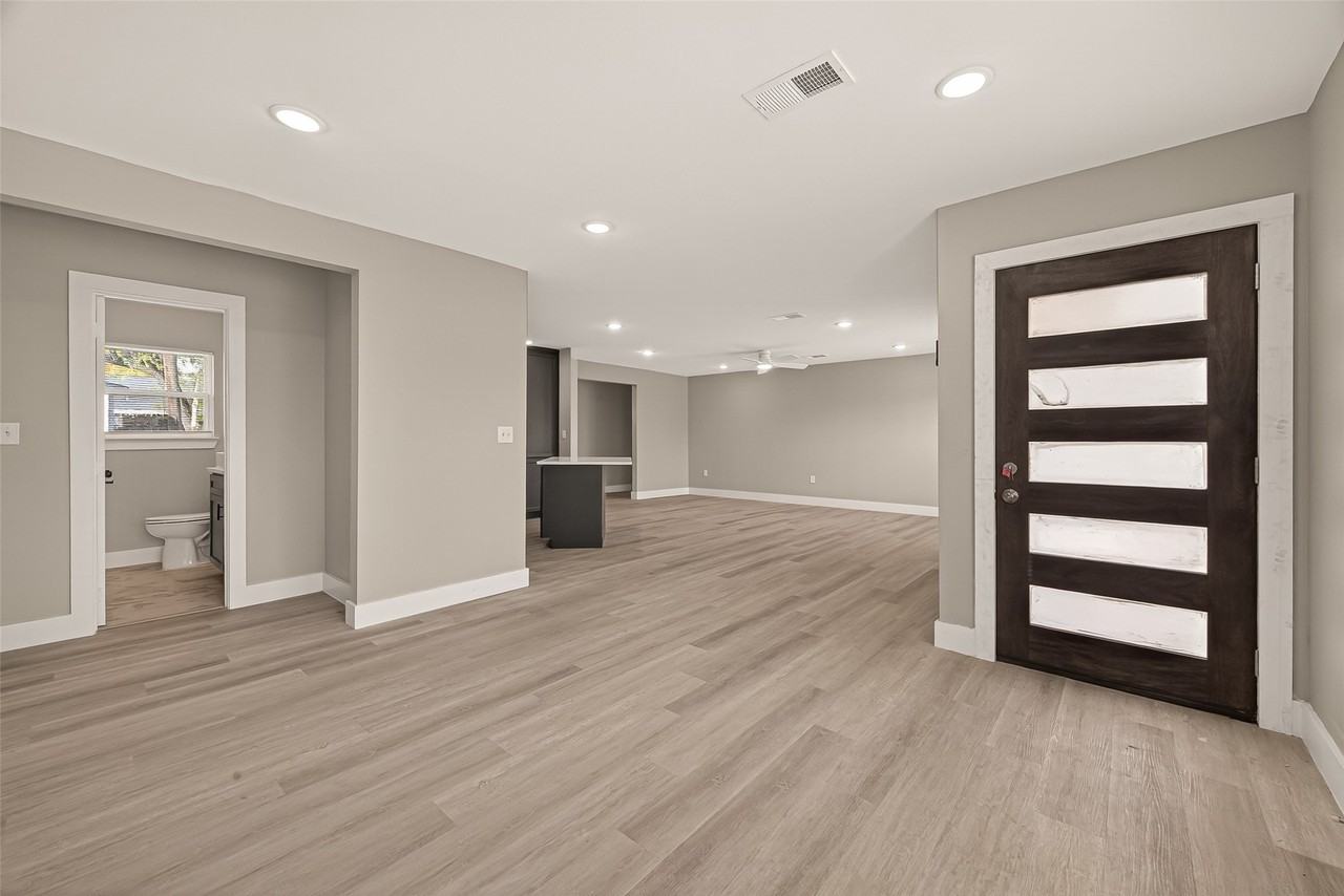 3527 La Retama Dr Drive - Photo 2 of 27