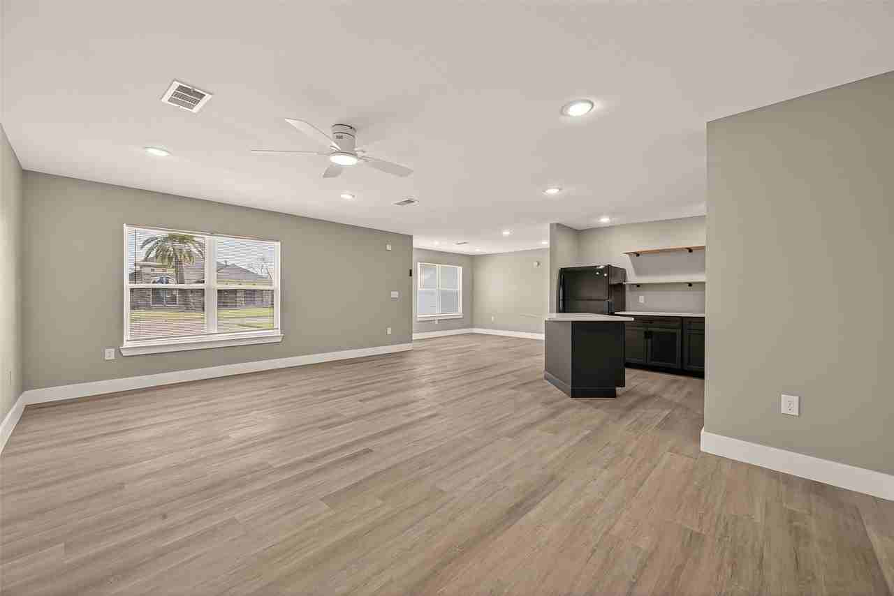 3527 La Retama Dr Drive - Photo 4 of 27