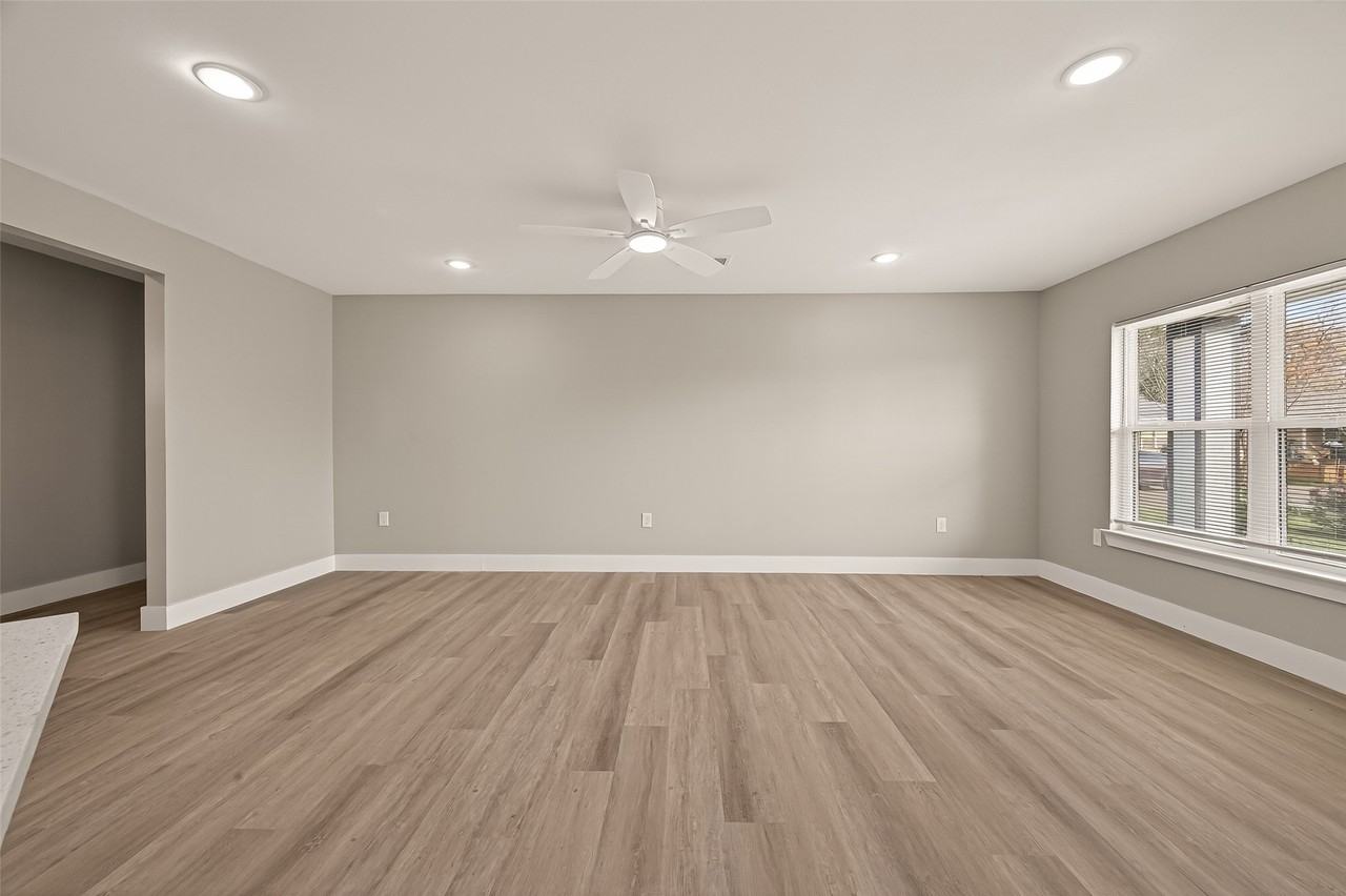 3527 La Retama Dr Drive - Photo 5 of 27