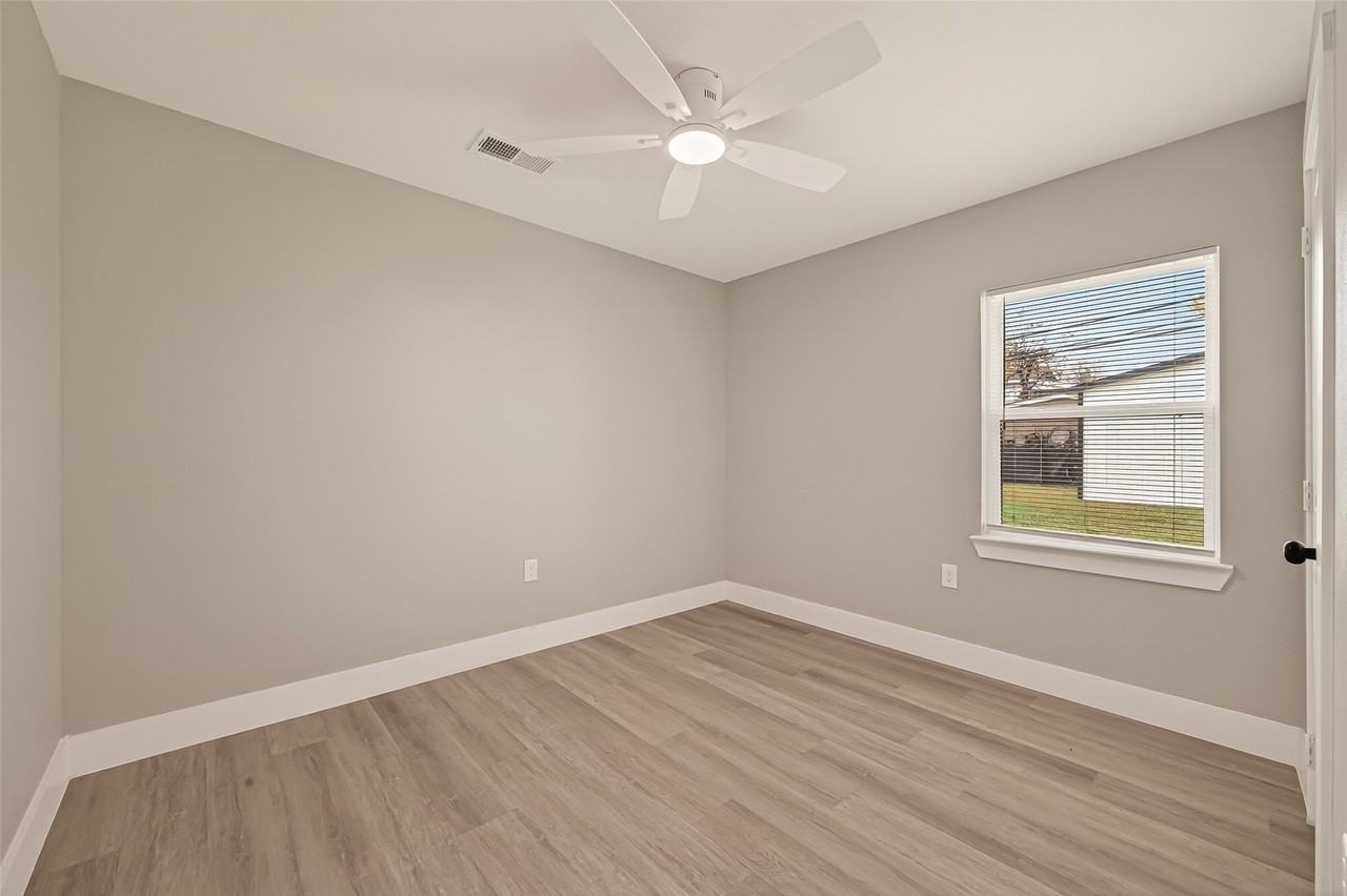 3527 La Retama Dr Drive - Photo 7 of 27