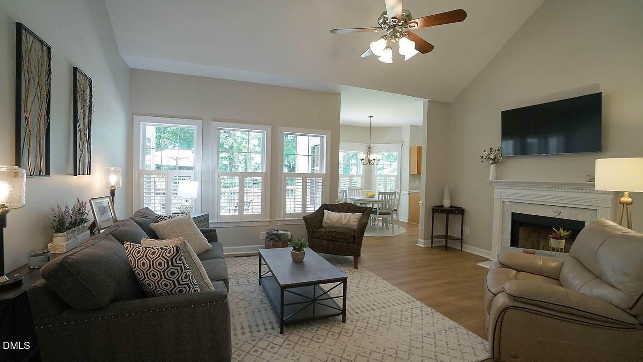 765 Appaloosa Way - Photo 3 of 39