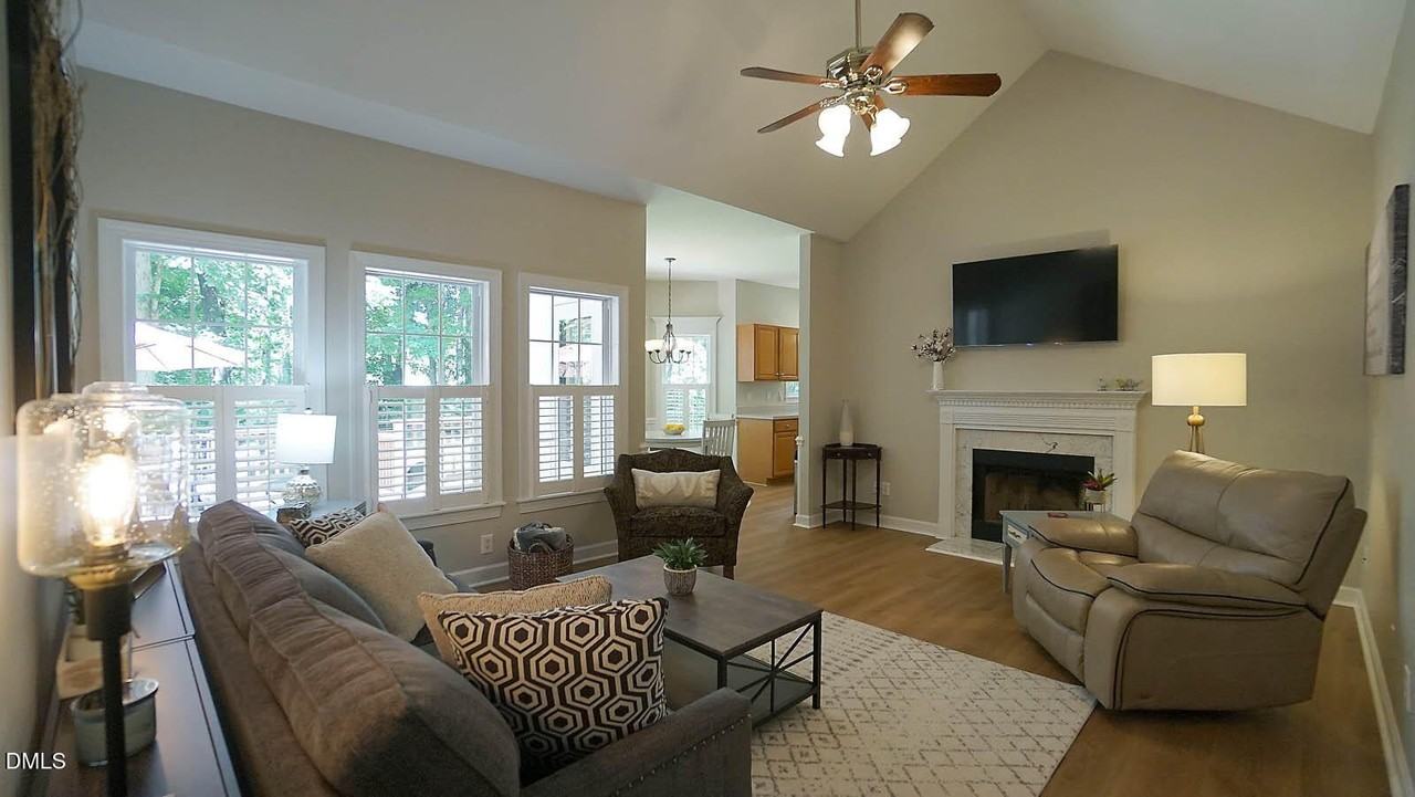 765 Appaloosa Way - Photo 4 of 39