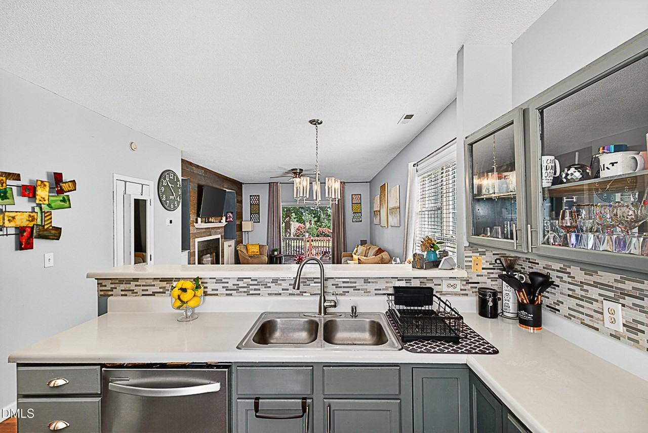 5351 Cog Hill Ct - Photo 7 of 21