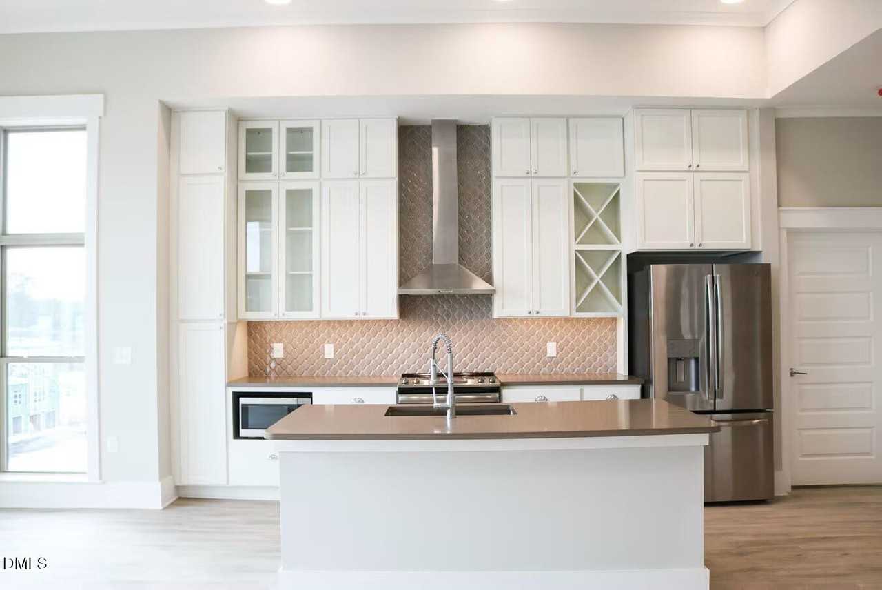 600 Carraway Crossing unit: Penthouse #PH - Photo 5 of 30