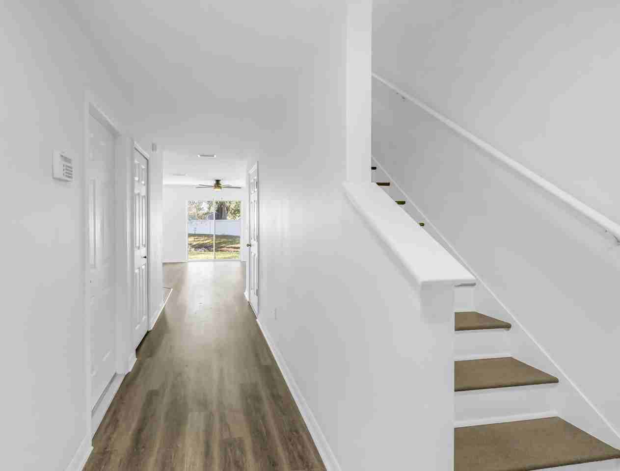 8517 Edgewater Place Blvd - Photo 3 of 50