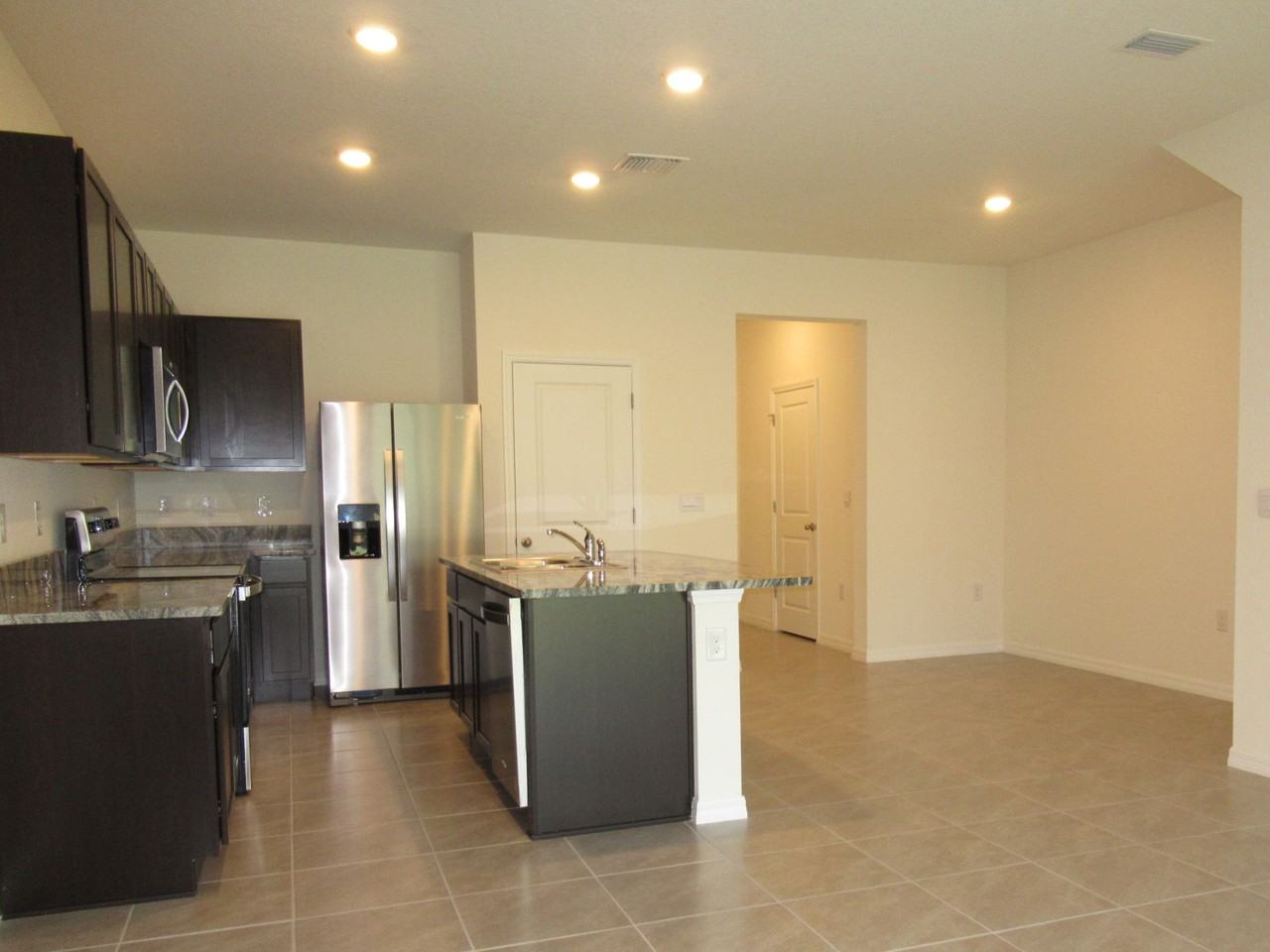 33062 Frosted Clover Way - Photo 5 of 38