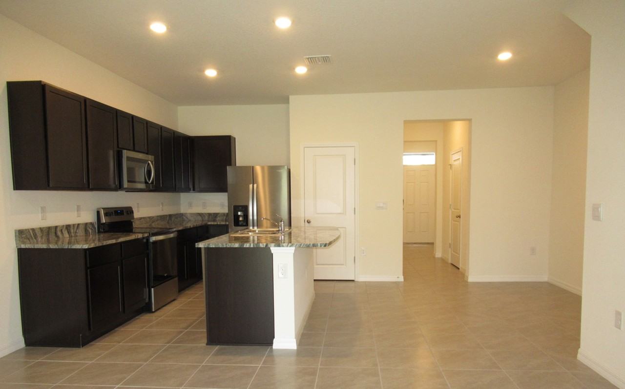 33062 Frosted Clover Way - Photo 7 of 38