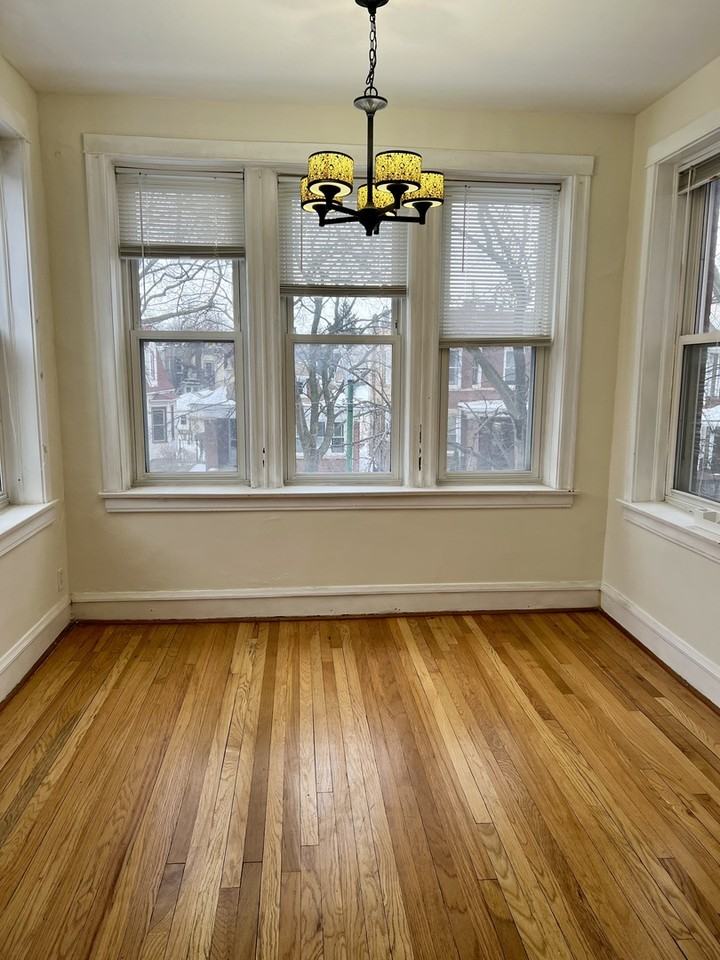 4148 N Monticello Ave ##2 - Photo 3 of 16