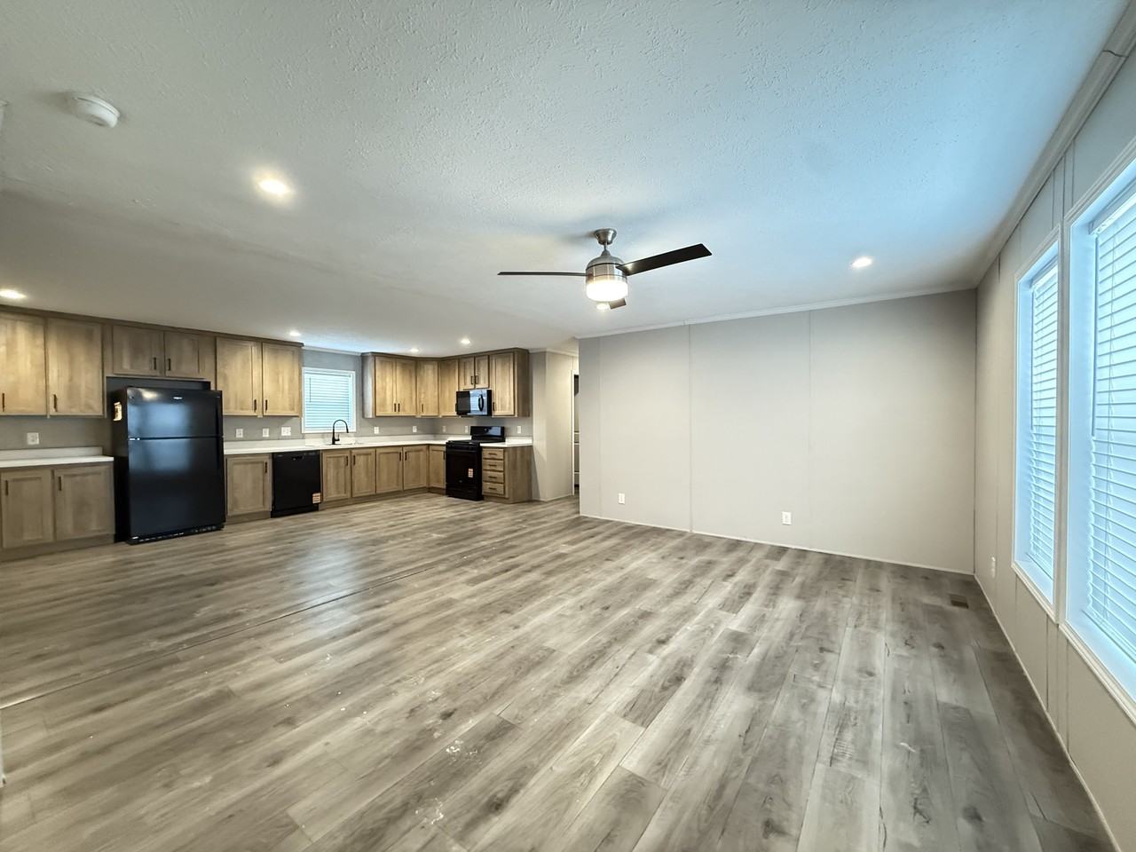 29647 Erie Ct #233 - Photo 2 of 23