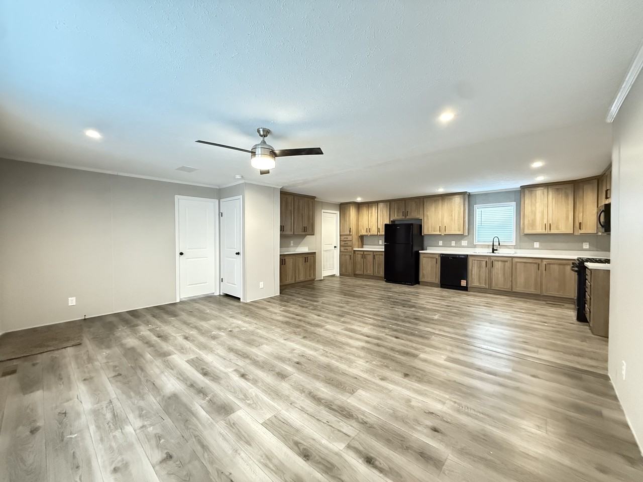 29647 Erie Ct #233 - Photo 3 of 23