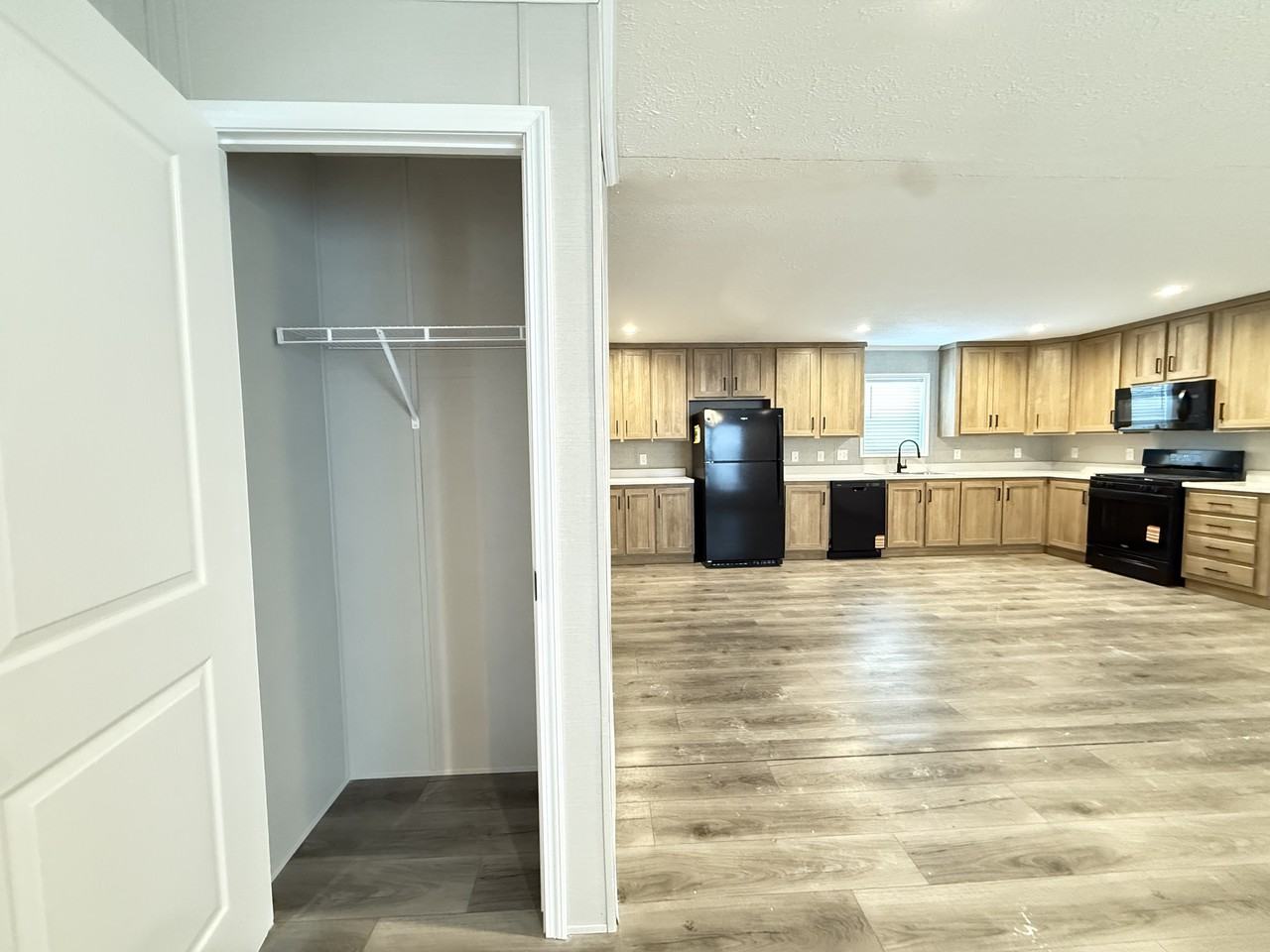 29647 Erie Ct #233 - Photo 7 of 23