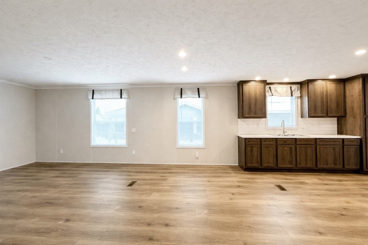 29652 Cambridge Ct #253 - Photo 4 of 29