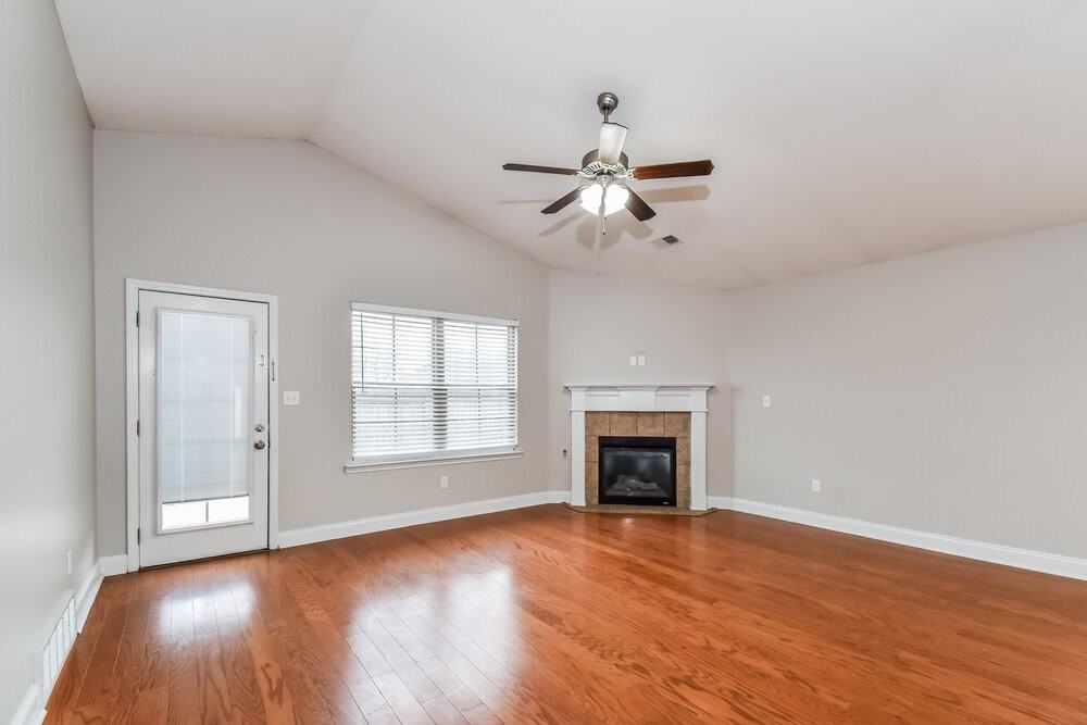 8714 Hanson Cv - Photo 6 of 17