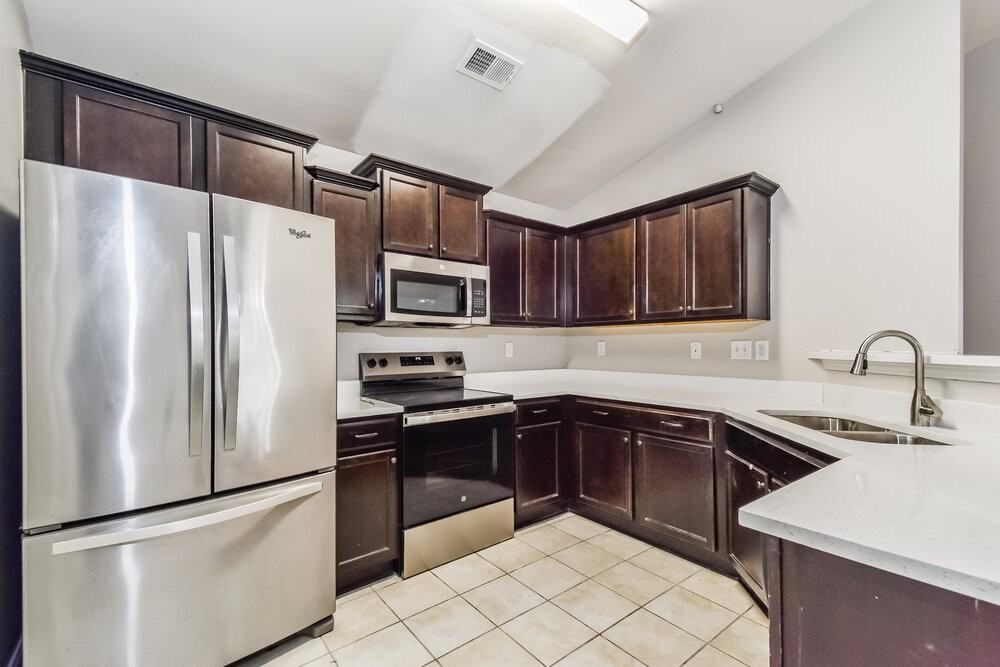 8714 Hanson Cv - Photo 7 of 17