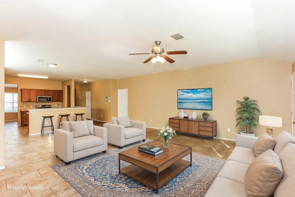 144 Triumph Rd - Photo 3 of 19