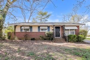 featured image of 3800 Seaman Dr