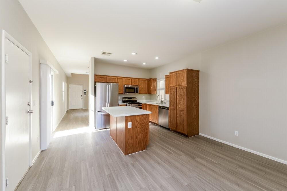 3520 Terraza Mar Ave - Photo 6 of 17