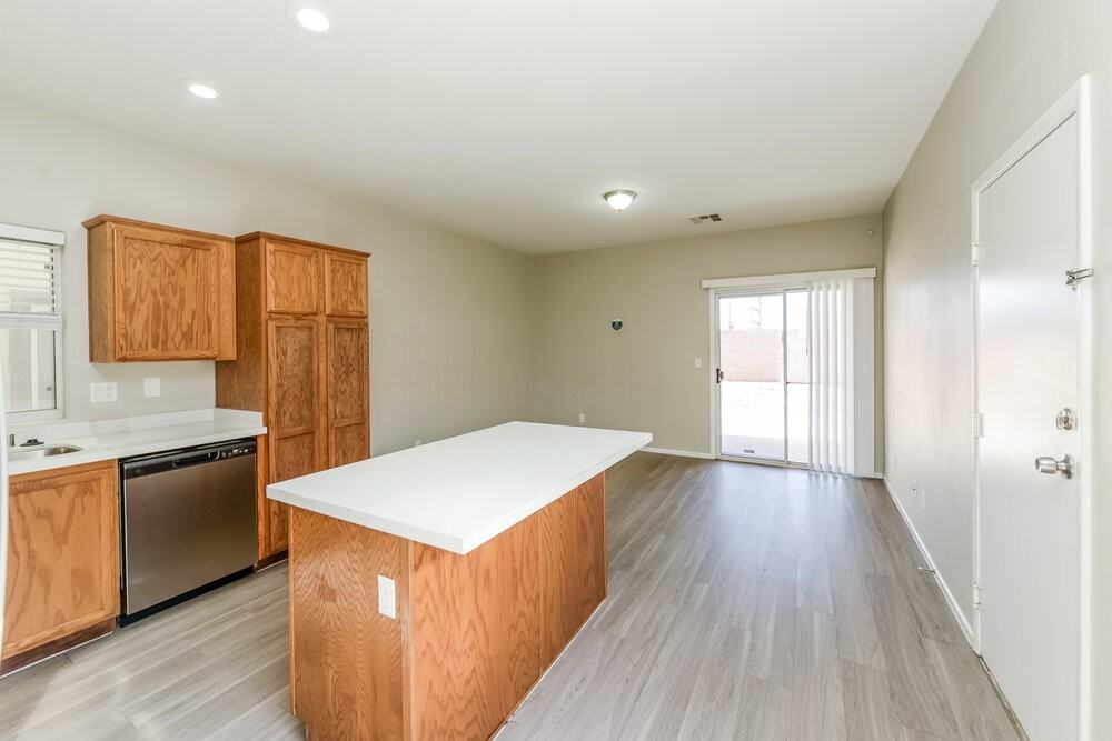 3520 Terraza Mar Ave - Photo 7 of 17