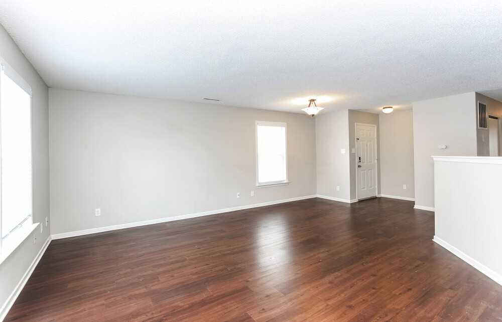 728 Adagio Dr - Photo 4 of 16