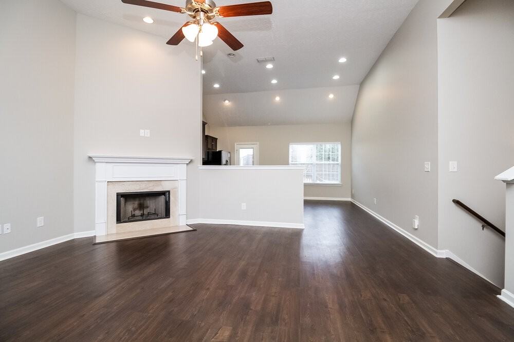 9205 Thomason Trl - Photo 3 of 14