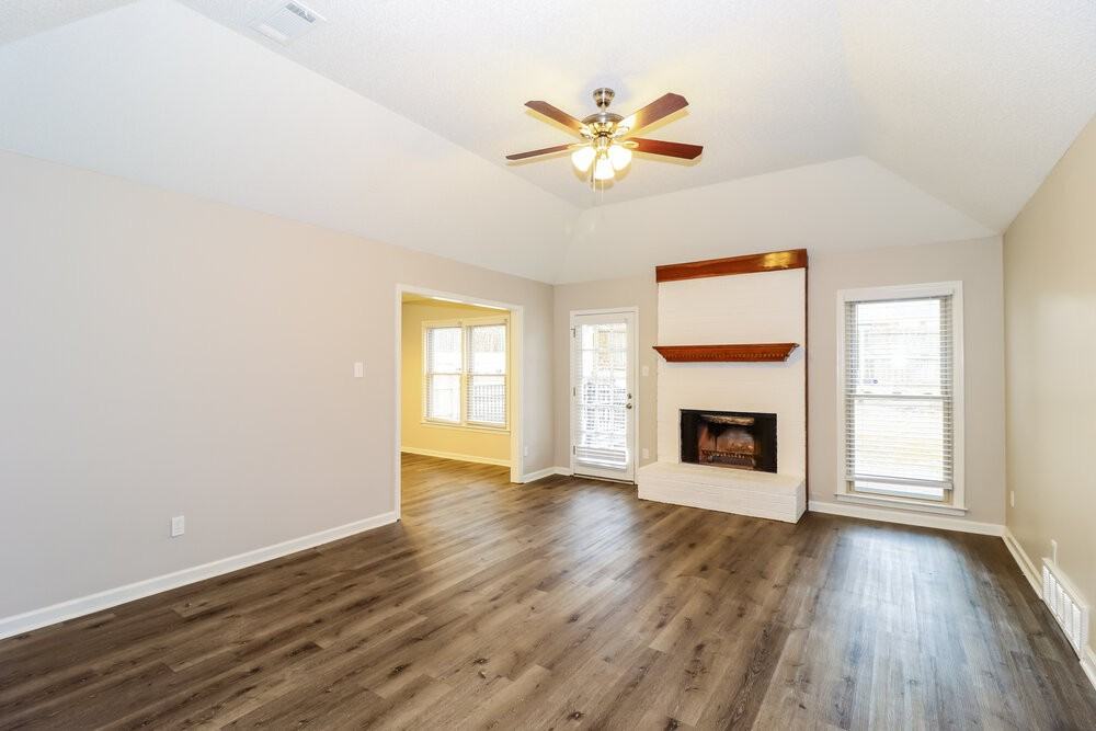 7309 Schilling Cv E - Photo 3 of 16