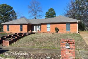 featured image of 7044 Shadow Oaks Dr