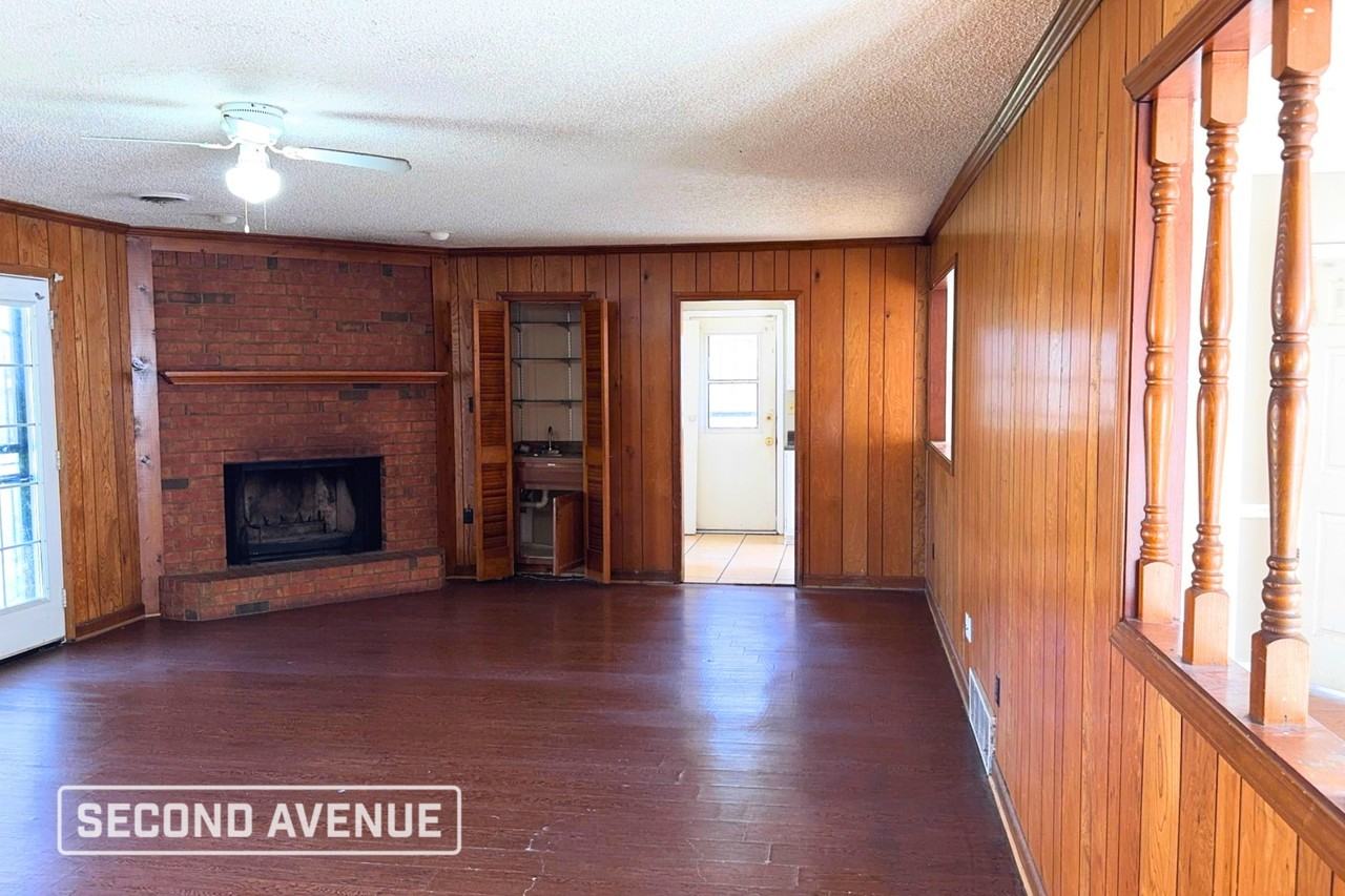 7044 Shadow Oaks Dr - Photo 3 of 15