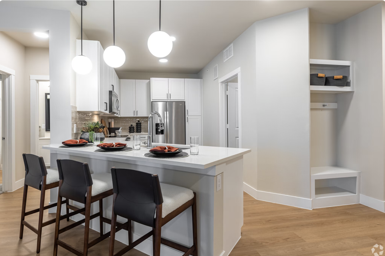 N Stemmons Fwy & Hollow Brook Ln #1432 - Photo 3 of 22