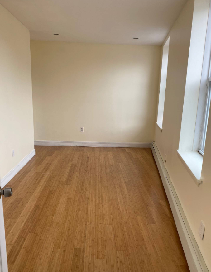 215 Maverick St #3 - Photo 3 of 8