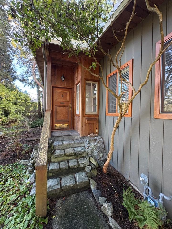 5546 Grove Ave - Photo 2 of 50