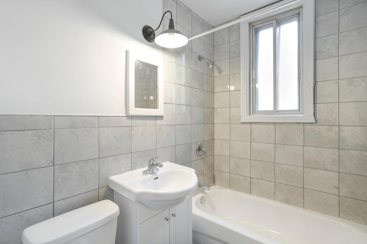 4812 Rue Fulton #2 - Photo 7 of 17