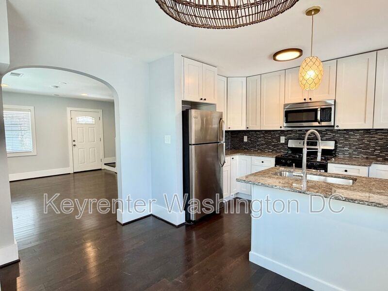 2026 Savannah Pl Se #SE - Photo 7 of 40