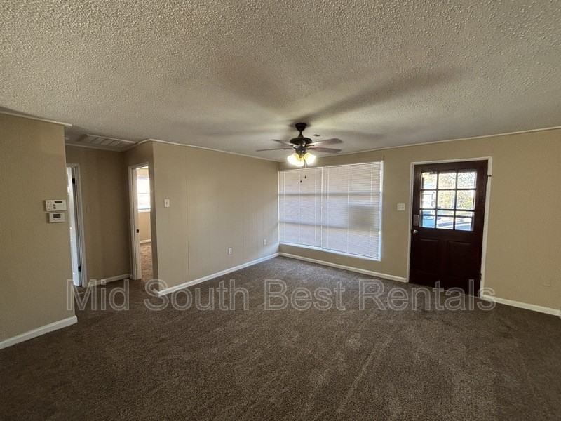 23 Hiland Pl #B - Photo 2 of 9