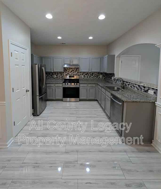 2537 Emma Way - Photo 4 of 13