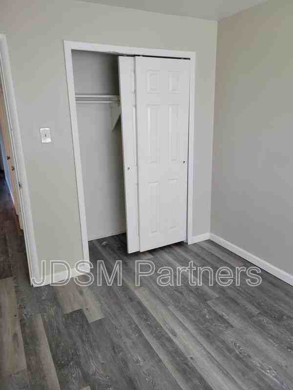 5605 W Warren Ave - Photo 6 of 15