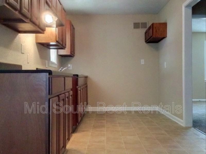 2976 Basswood St - Photo 3 of 8