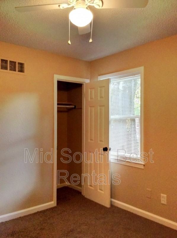 2976 Basswood St - Photo 4 of 8