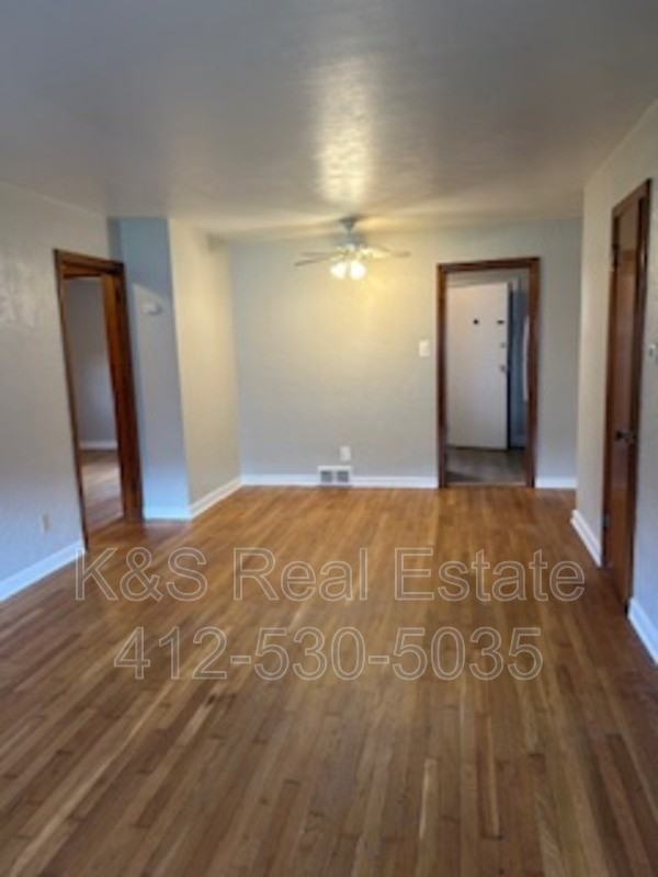 1441 Lincoln Way - Photo 3 of 7