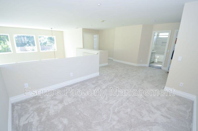 7648 Jackson St - Photo 6 of 39