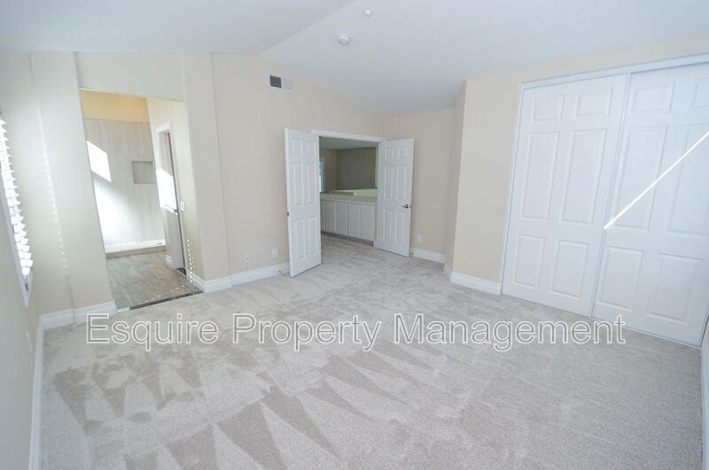 7648 Jackson St - Photo 7 of 39