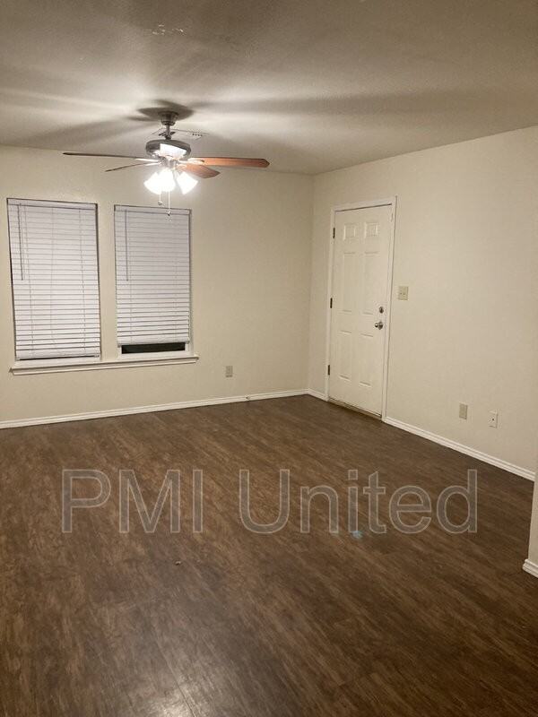 417 N Bradshaw St - Photo 7 of 24