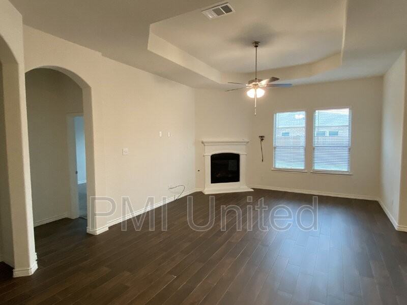 2920 Brady Starr Dr - Photo 6 of 24