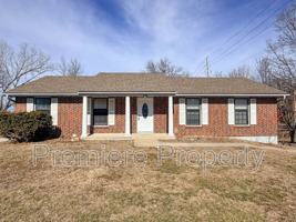 featured image of 5708 Nw Raintree Ct