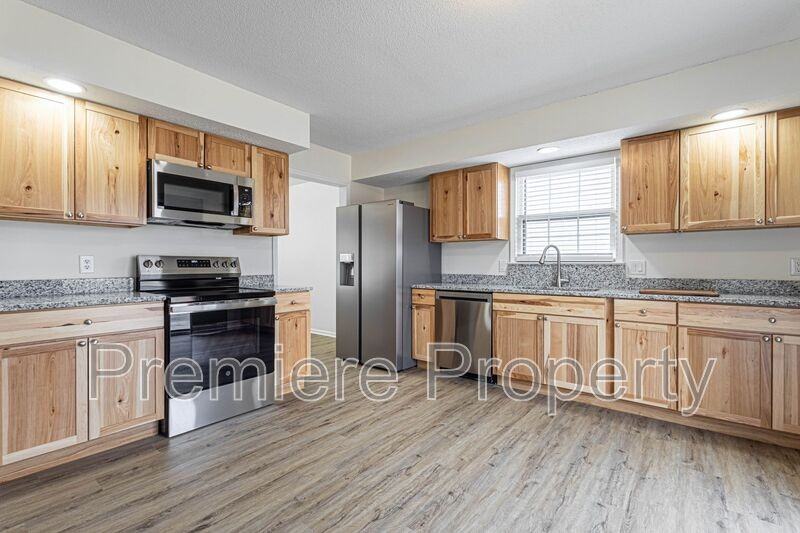 5708 Nw Raintree Ct - Photo 5 of 22