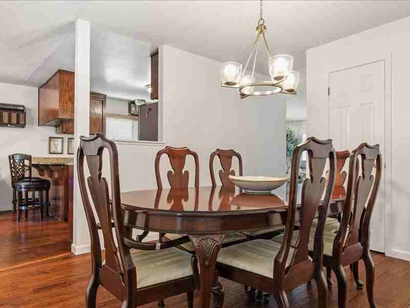 349 Almond Way - Photo 6 of 33