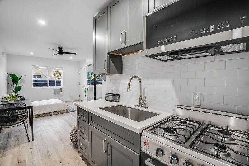 523 Main St #5 - Photo 7 of 12