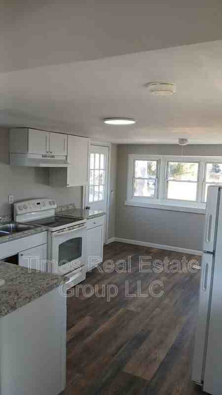 1994 Creek Rd - Photo 4 of 12